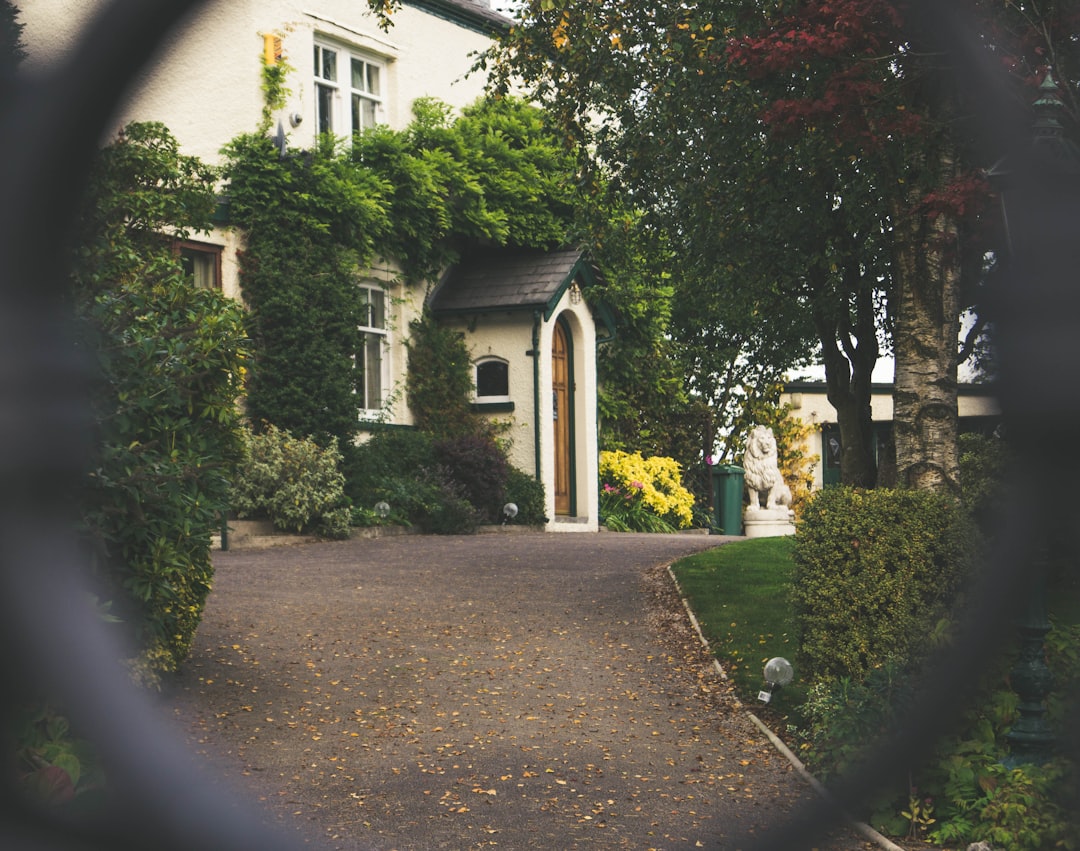 Photo Smartphone, House, Map, Money, Key
